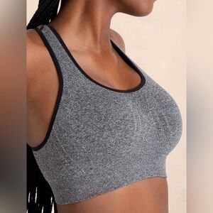 Like New Size Small Grey & Black Seamless Racerback Sports Bra